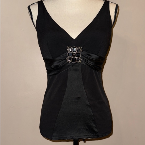 Cache Black Sleeveless Blouse with Embellished Detail - Picture 2 of 13